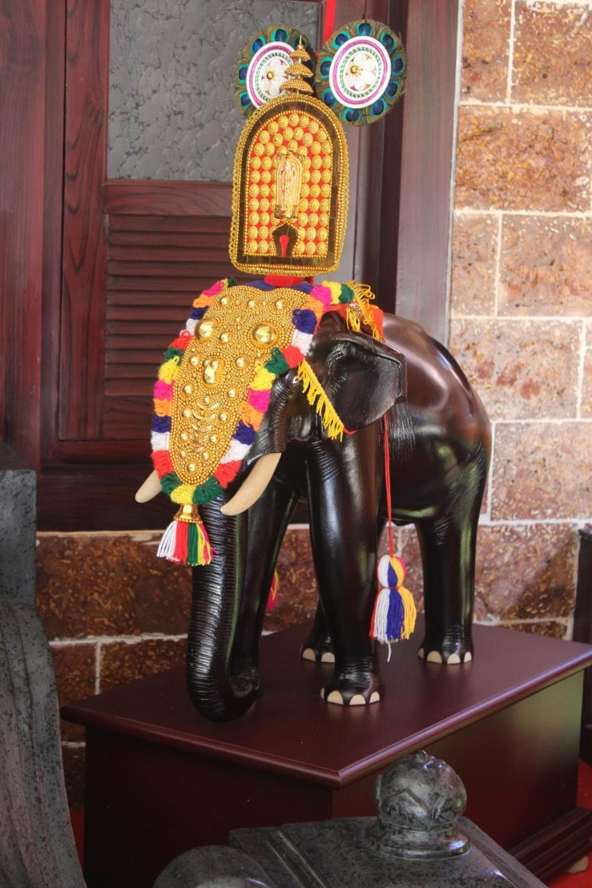 Guruvayur Heritage By Nexstay Guruvāyūr Exterior foto