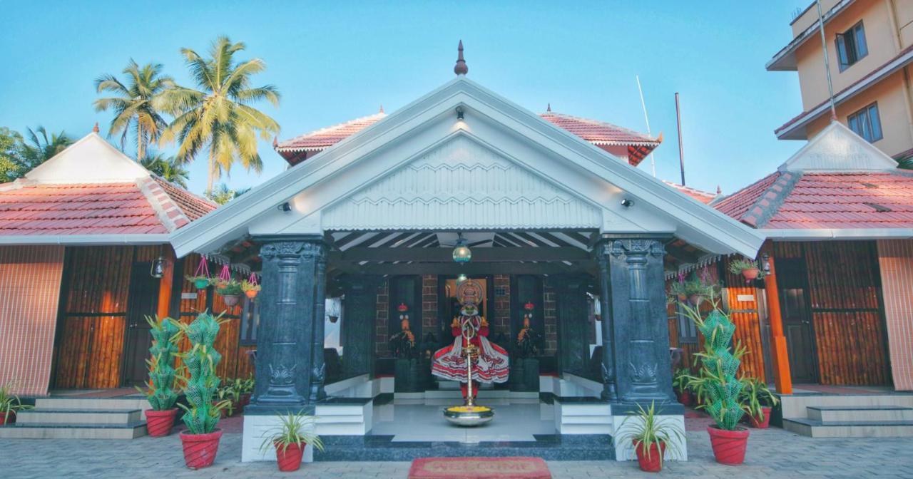 Guruvayur Heritage By Nexstay Guruvāyūr Exterior foto