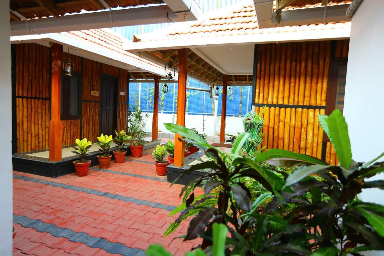 Guruvayur Heritage By Nexstay Guruvāyūr Exterior foto
