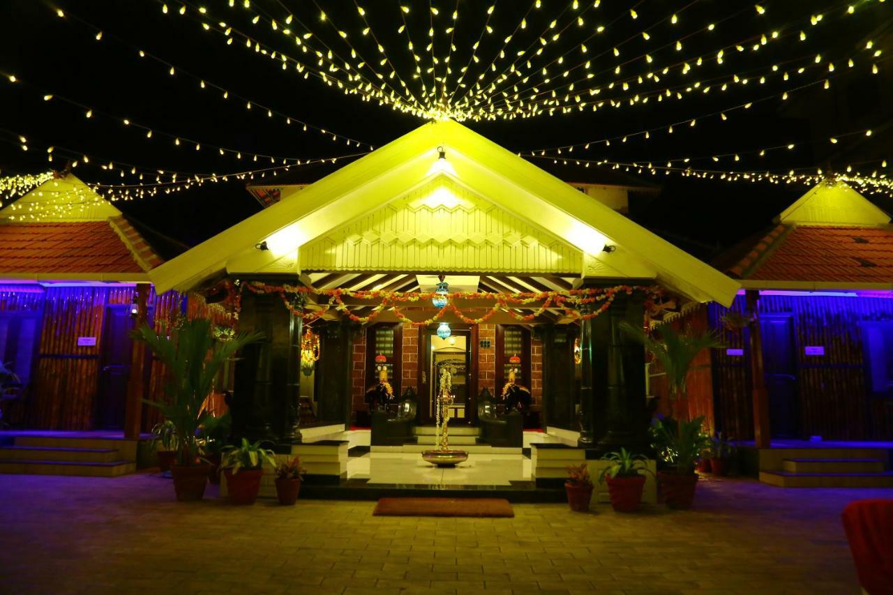 Guruvayur Heritage By Nexstay Guruvāyūr Exterior foto
