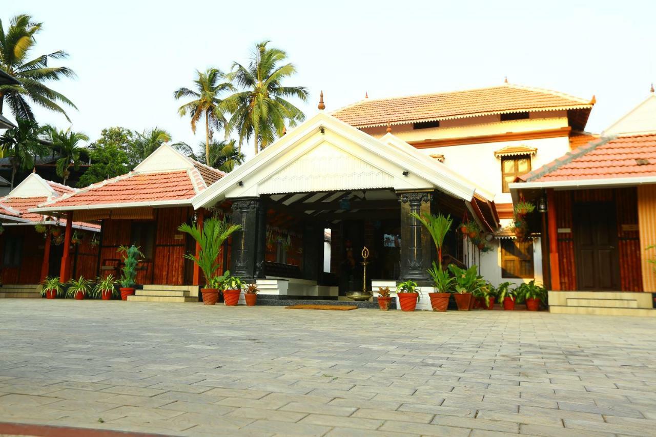 Guruvayur Heritage By Nexstay Guruvāyūr Exterior foto